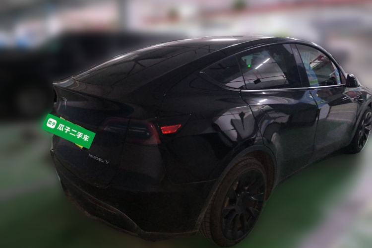 Used Tesla Model Y 2021 Standard Range Rear-Wheel Drive Version Rear Right 45 Deg