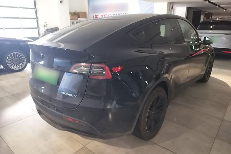 Used Tesla Model Y 2021 Long-Range All-Wheel-Drive Version Rear Right 45 Deg