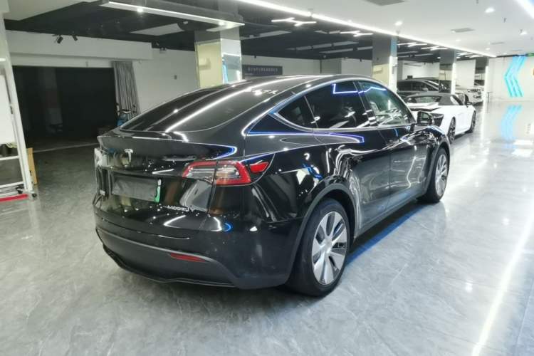 Used Tesla Model Y 2021 Standard Range Rear-Wheel Drive Version Rear Right 45 Deg