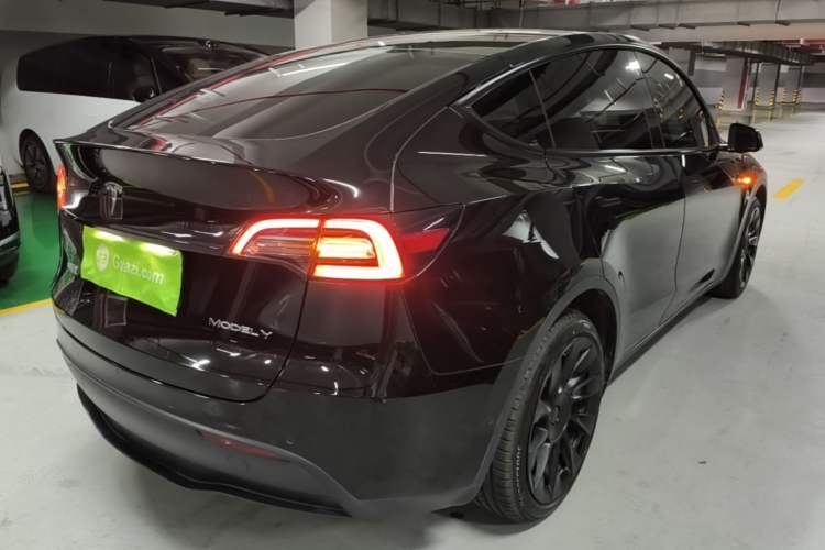 Used Tesla Model Y 2021 Long-Range All-Wheel-Drive Version Rear Right 45 Deg