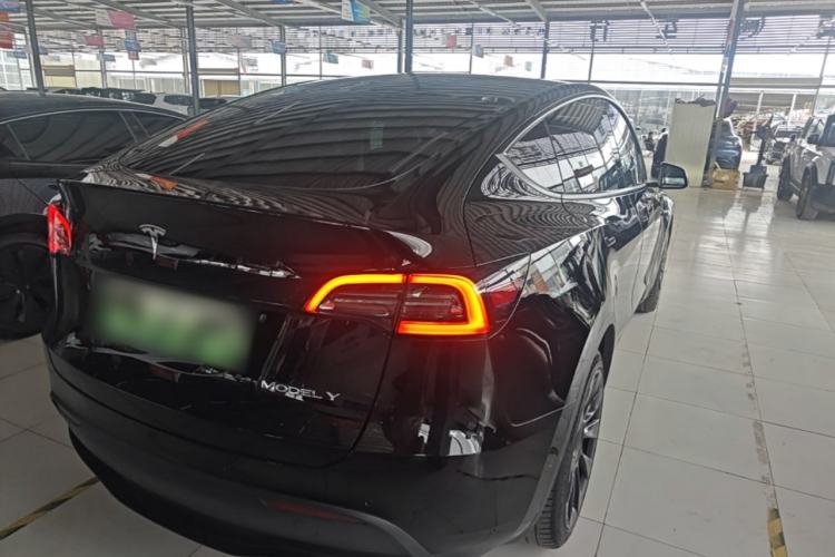 Used Tesla Model Y 2021 Long-Range All-Wheel-Drive Version 3D7 Rear Right 45 Deg