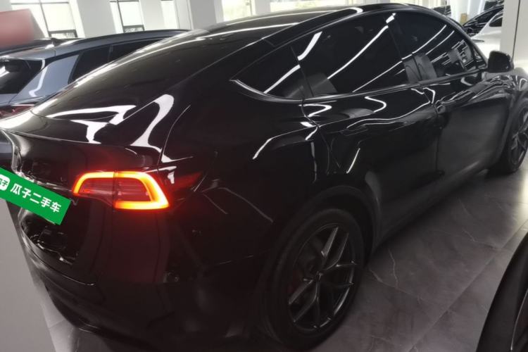 Used Tesla Model Y 2021 Standard Range Rear-Wheel Drive Version Rear Right 45 Deg