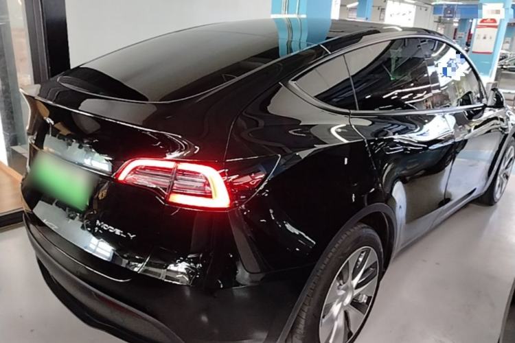 Used Tesla Model Y 2021 Long-Range All-Wheel-Drive Version Rear Right 45 Deg