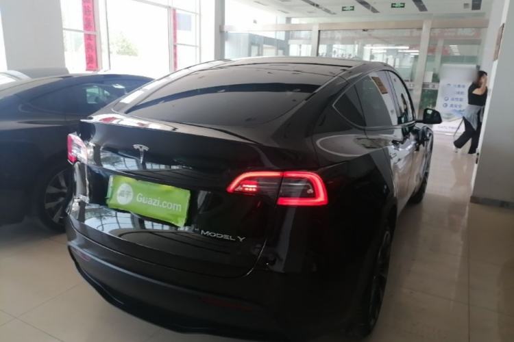 Used Tesla Model Y 2021 Long-Range All-Wheel-Drive Version Rear Right 45 Deg