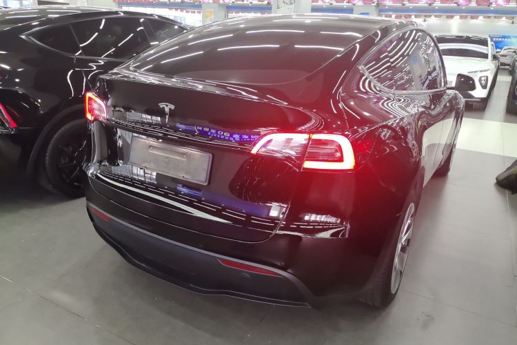 Used Tesla Model Y 2021 Long-Range All-Wheel-Drive Version Rear Right 45 Deg
