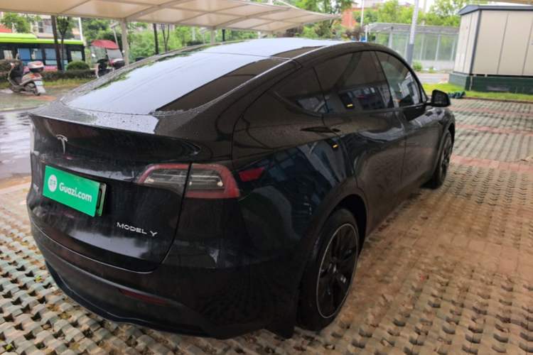 Used Tesla Model Y 2021 Standard Range Rear-Wheel Drive Version Rear Right 45 Deg