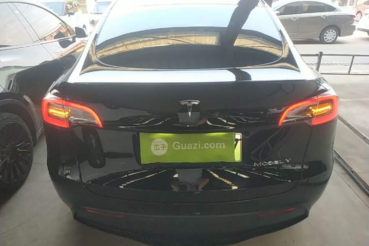 Used Tesla Model Y 2021 Standard Range Rear-Wheel Drive Version Rear