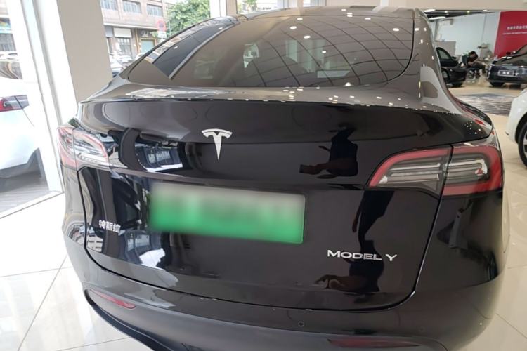 Used Tesla Model Y 2021 Long-Range All-Wheel-Drive Version Rear