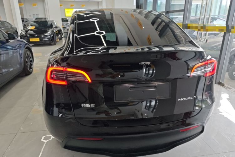 Used Tesla Model Y 2021 Long-Range All-Wheel-Drive Version 3D7 Rear