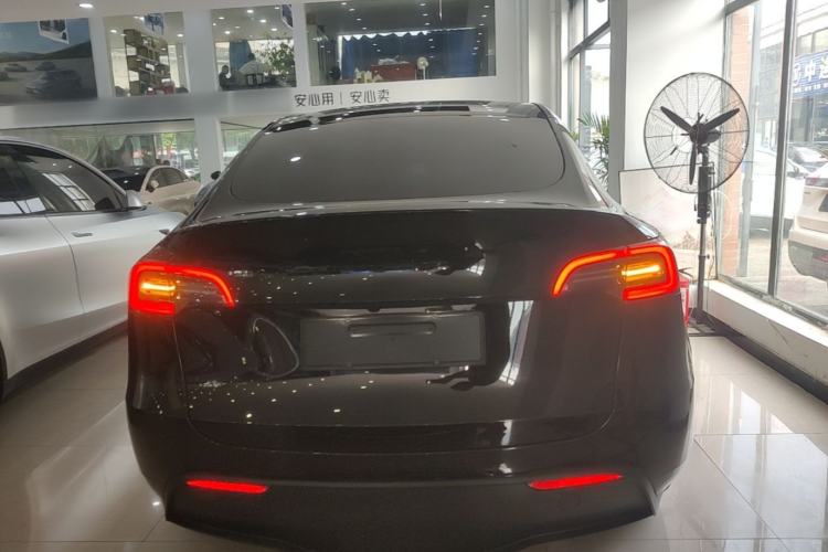 Used Tesla Model Y 2021 Long-Range All-Wheel-Drive Version Rear