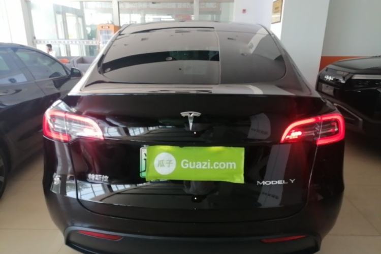 Used Tesla Model Y 2021 Long-Range All-Wheel-Drive Version Rear