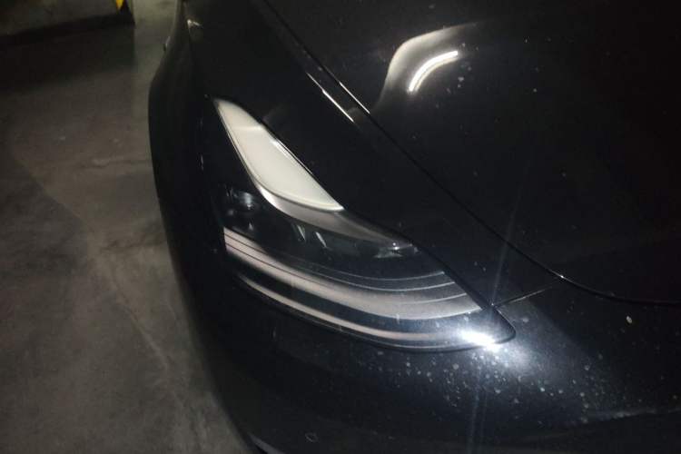 Used Tesla Model Y 2021 Standard Range Rear-Wheel Drive Version Right Front Headlight