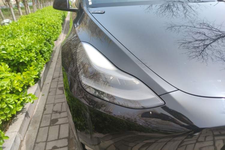 Used Tesla Model Y 2021 Long-Range All-Wheel-Drive Version 3D7 Right Front Headlight
