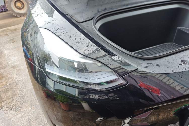 Used Tesla Model Y 2021 Long-Range All-Wheel-Drive Version 3D7 Right Front Headlight