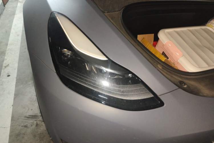 Used Tesla Model Y 2021 Standard Range Rear-Wheel Drive Version Right Front Headlight