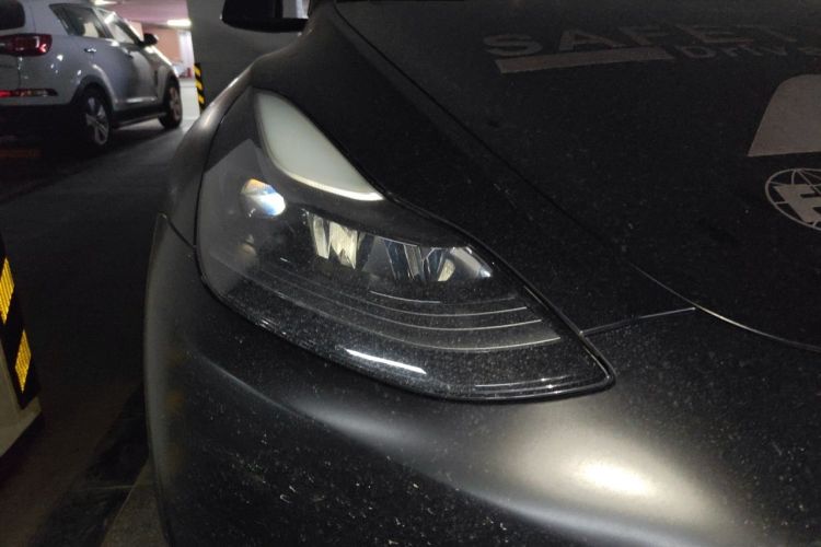 Used Tesla Model Y 2021 Long-Range All-Wheel-Drive Version 3D7 Right Front Headlight