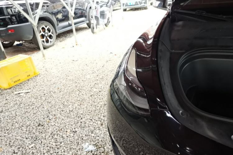 Used Tesla Model Y 2021 Long-Range All-Wheel-Drive Version Right Front Headlight