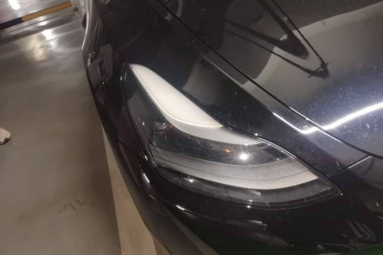 Used Tesla Model Y 2021 Standard Range Rear-Wheel Drive Version Right Front Headlight