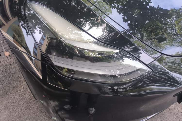 Used Tesla Model Y 2021 Standard Range Rear-Wheel Drive Version Right Front Headlight
