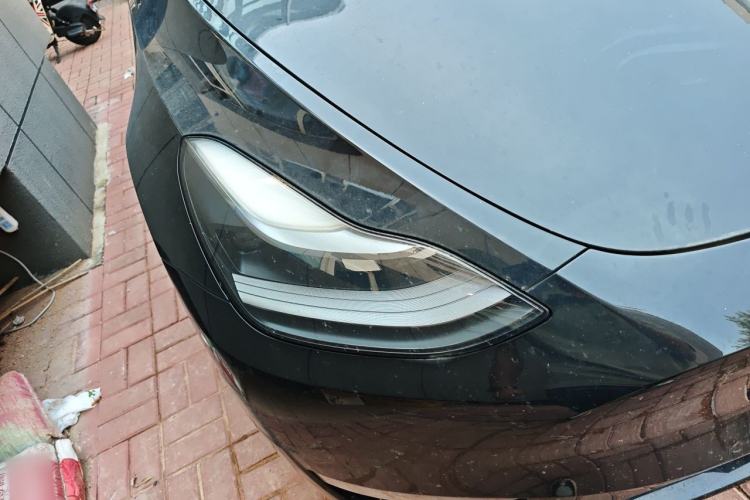 Used Tesla Model Y 2021 Standard Range Rear-Wheel Drive Version Right Front Headlight