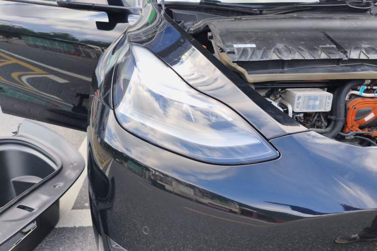 Used Tesla Model Y 2021 Performance High-Performance All-Wheel-Drive Version Right Front Headlight