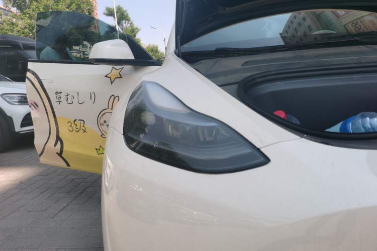 Used Tesla Model Y 2021 Revised Version 2 Long-Range All-Wheel-Drive Edition Right Front Headlight