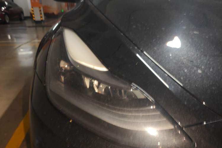Used Tesla Model Y 2021 Long-Range All-Wheel-Drive Version Right Front Headlight