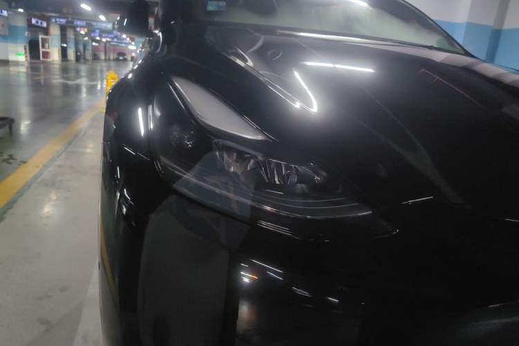 Used Tesla Model Y 2021 Long-Range All-Wheel-Drive Version Right Front Headlight