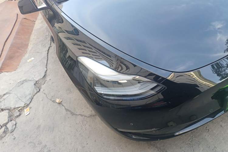 Used Tesla Model Y 2021 Standard Range Rear-Wheel Drive Version Right Front Headlight