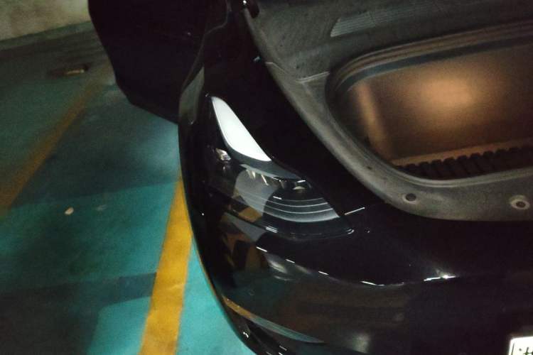 Used Tesla Model Y 2021 Standard Range Rear-Wheel Drive Version Right Front Headlight