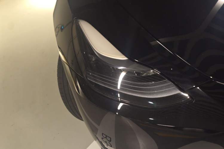 Used Tesla Model Y 2021 Performance High-Performance All-Wheel-Drive Version Right Front Headlight