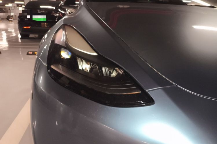 Used Tesla Model Y 2021 Long-Range All-Wheel-Drive Version Right Front Headlight