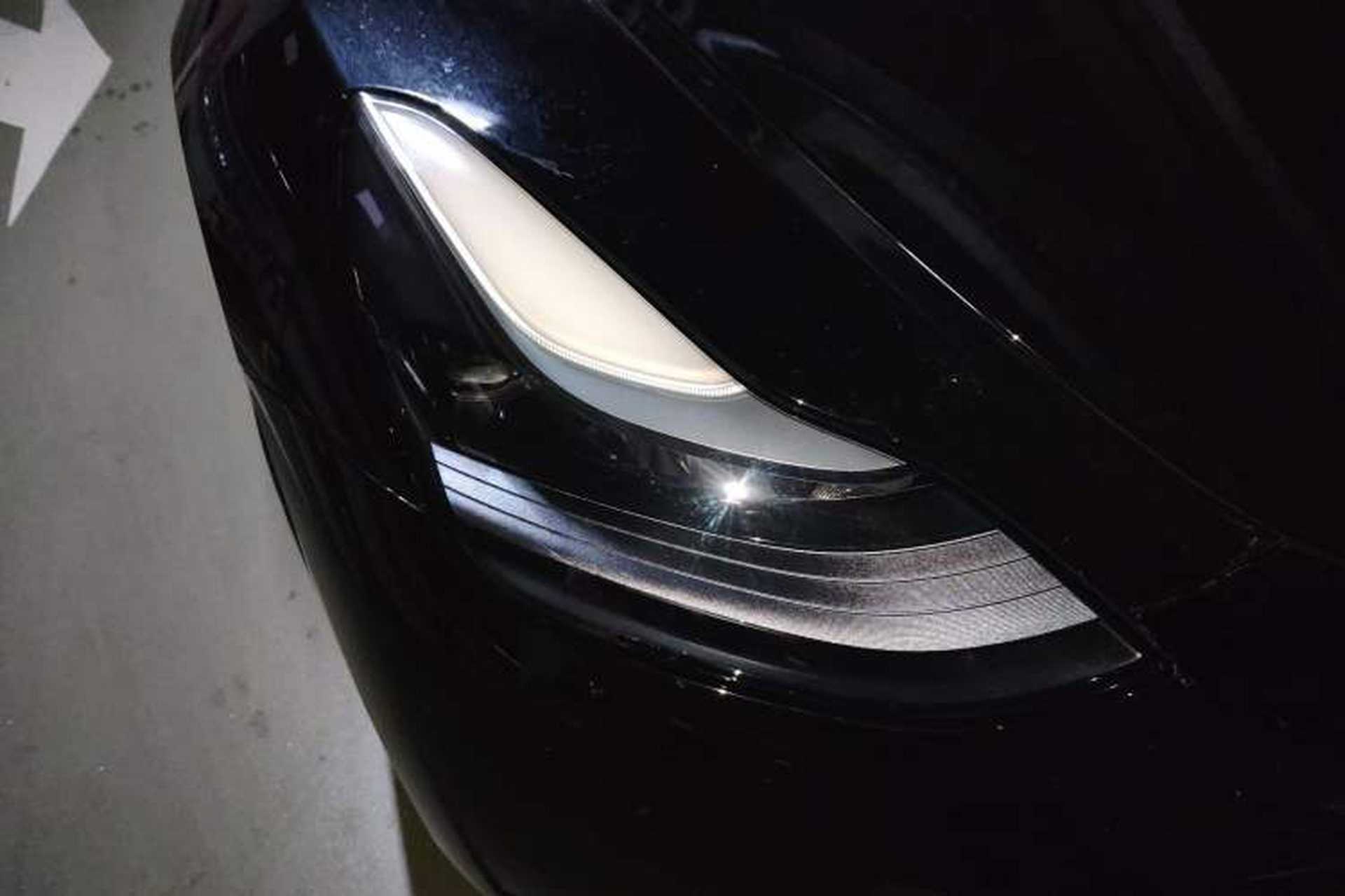 Used Tesla Model Y 2021 Standard Range Rear-Wheel Drive Version Right Front Headlight