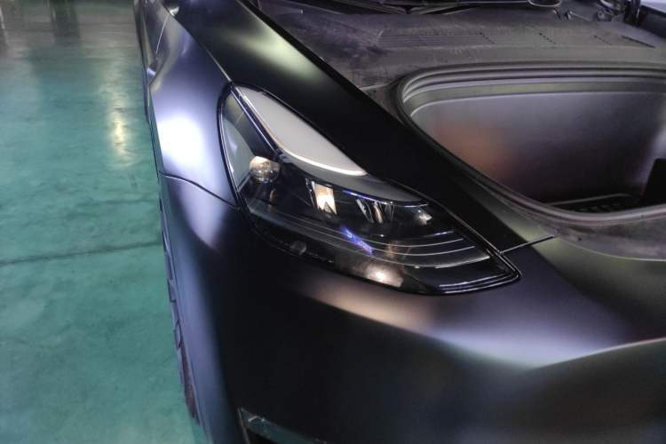 Used Tesla Model Y 2021 Standard Range Rear-Wheel Drive Version Right Front Headlight