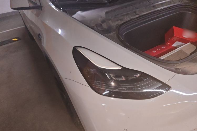Used Tesla Model Y 2021 Standard Range Rear-Wheel Drive Version Right Front Headlight
