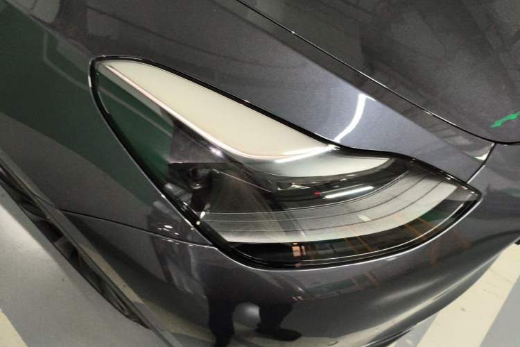 Used Tesla Model Y 2021 Long-Range All-Wheel-Drive Version 3D7 Right Front Headlight