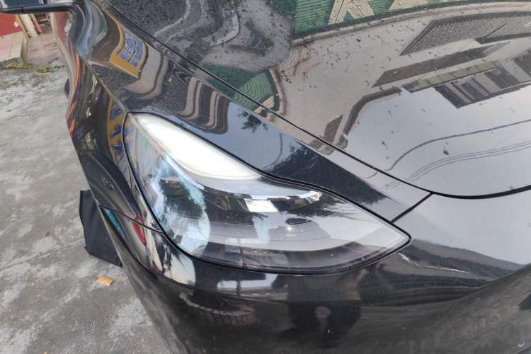 Used Tesla Model Y 2021 Long-Range All-Wheel-Drive Version Right Front Headlight