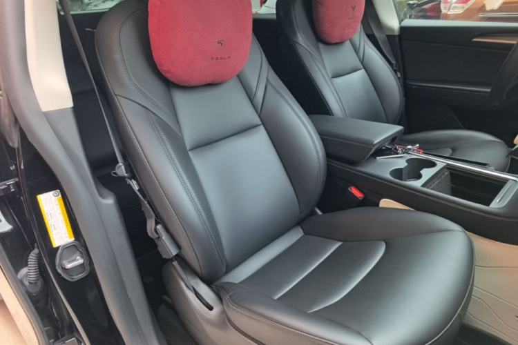 Used Tesla Model Y 2021 Standard Range Rear-Wheel Drive Version Right Front Seat
