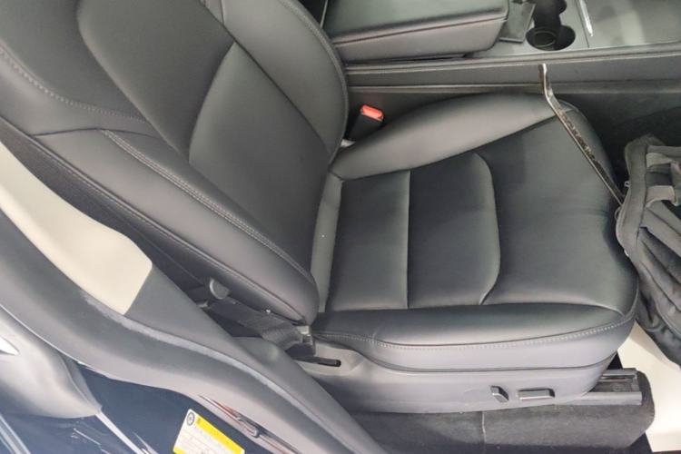 Used Tesla Model Y 2021 Performance High-Performance All-Wheel-Drive Version Right Front Seat