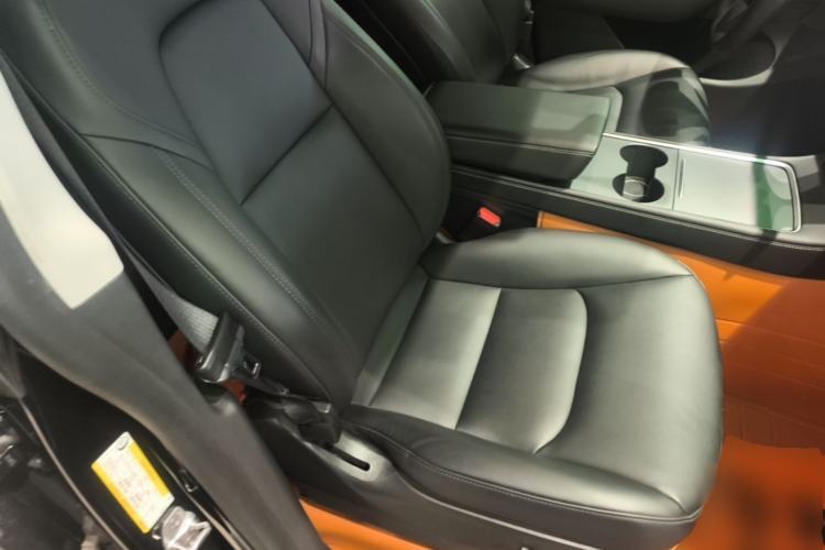 Used Tesla Model Y 2021 Long-Range All-Wheel-Drive Version 3D7 Right Front Seat