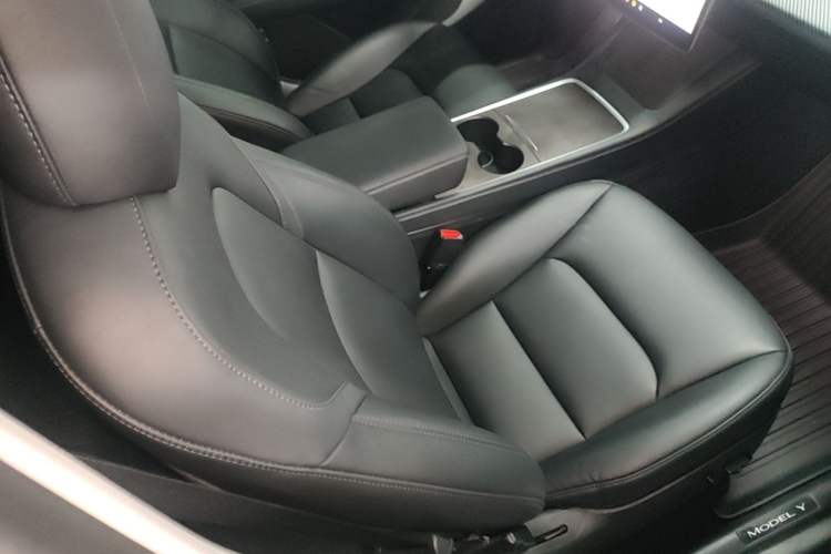 Used Tesla Model Y 2021 Performance High-Performance All-Wheel-Drive Version Right Front Seat