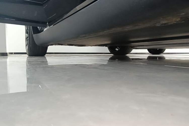 Used Tesla Model Y 2021 Standard Range Rear-Wheel Drive Version Right Side Sill