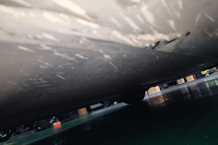 Used Tesla Model Y 2021 Standard Range Rear-Wheel Drive Version Right Side Sill