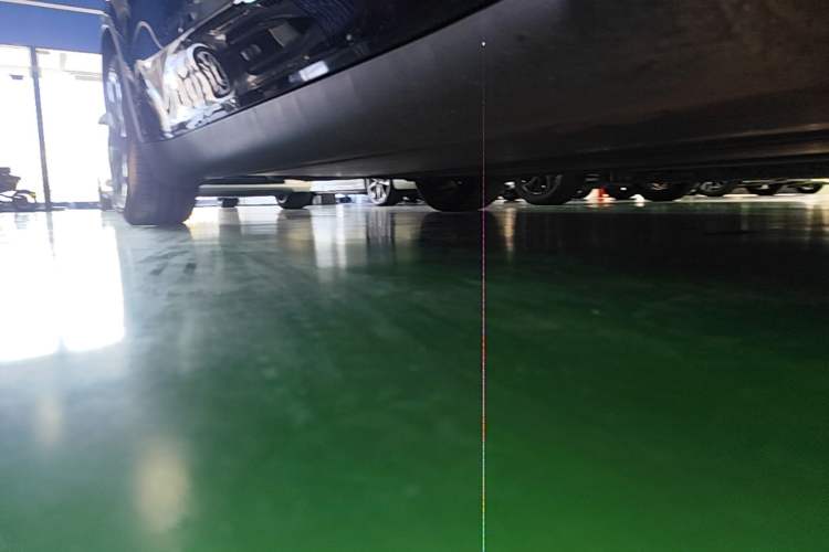 Used Tesla Model Y 2021 Long-Range All-Wheel-Drive Version 3D7 Right Side Sill