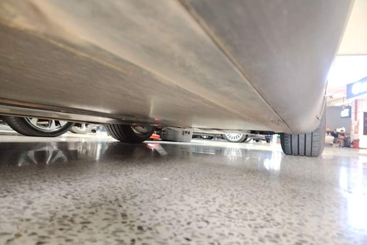 Used Tesla Model Y 2021 Performance High-Performance All-Wheel-Drive Version Right Side Sill