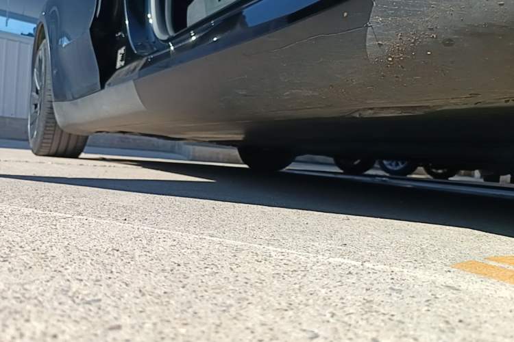 Used Tesla Model Y 2021 Standard Range Rear-Wheel Drive Version Right Side Sill