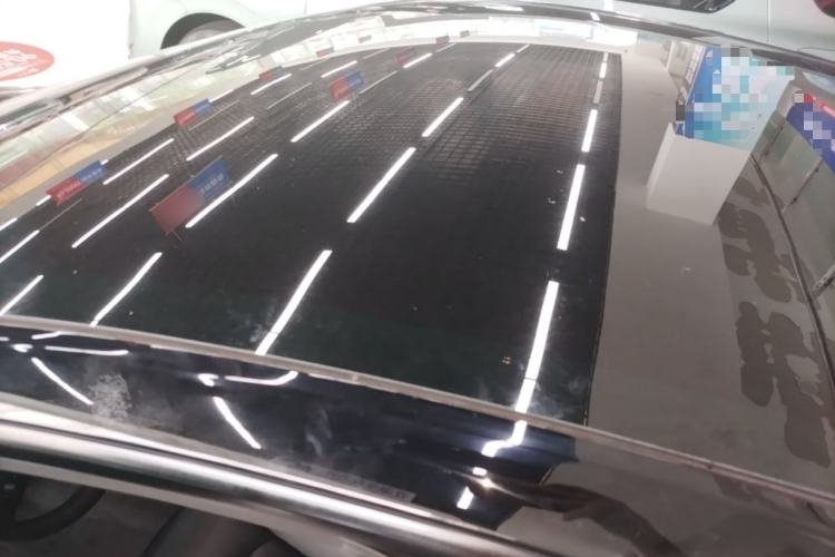 Used Tesla Model Y 2021 Long-Range All-Wheel-Drive Version Roof