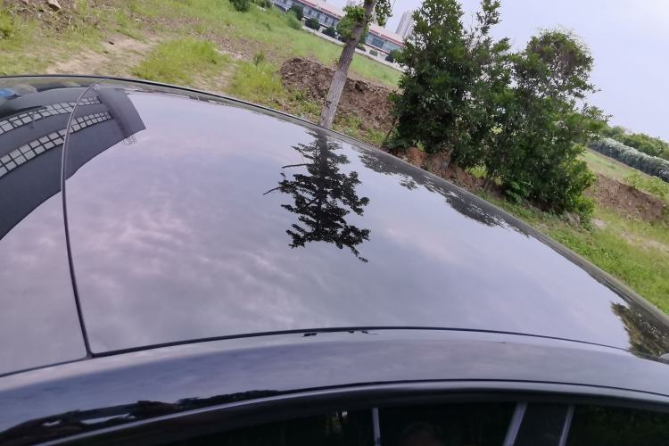 Used Tesla Model Y 2021 Long-Range All-Wheel-Drive Version Roof
