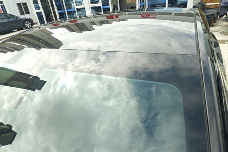 Used Tesla Model Y 2021 Long-Range All-Wheel-Drive Version 3D7 Roof