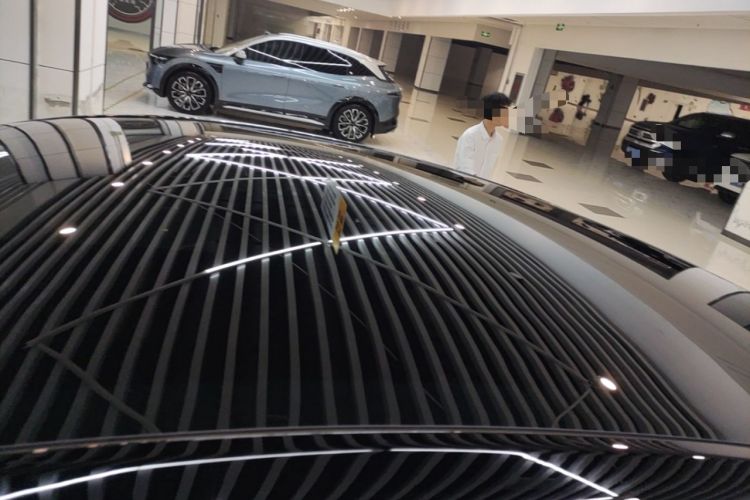 Used Tesla Model Y 2021 Long-Range All-Wheel-Drive Version 3D7 Roof